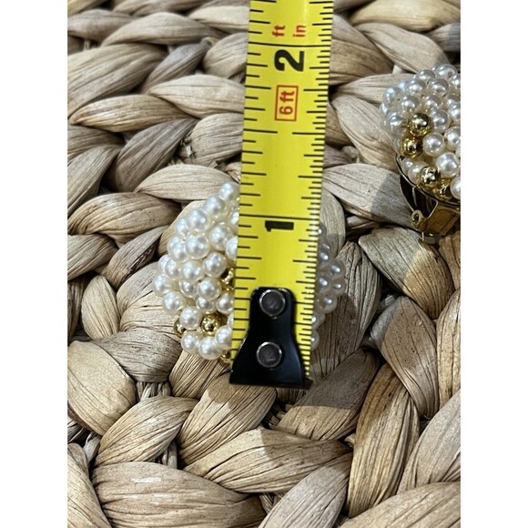 Vintage Clip On Earrings Gold Tone Statement Cluster Large Victorian Revival - Picture 9 of 9